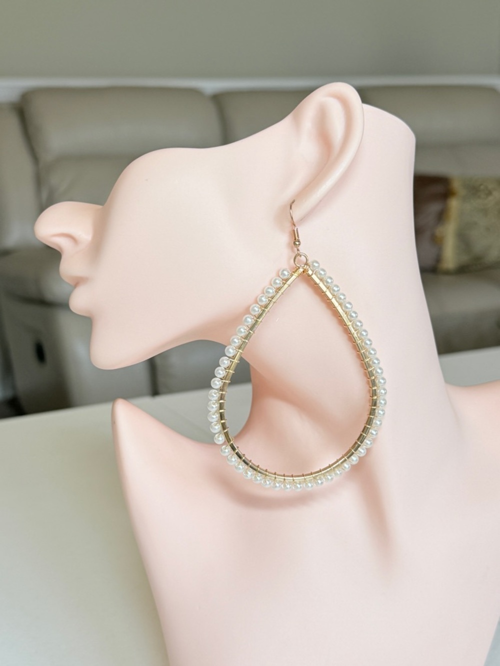 Y2K Gold Teardrop Pearl Bead Earrings